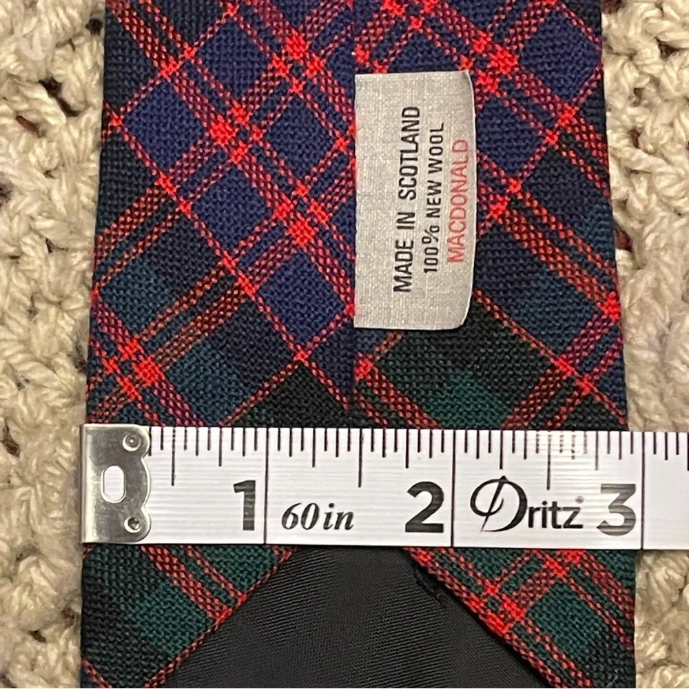 Vintage Tartan Diagonal Plaid McDonald New Wool Made in Scotland Necktie Red, Gr